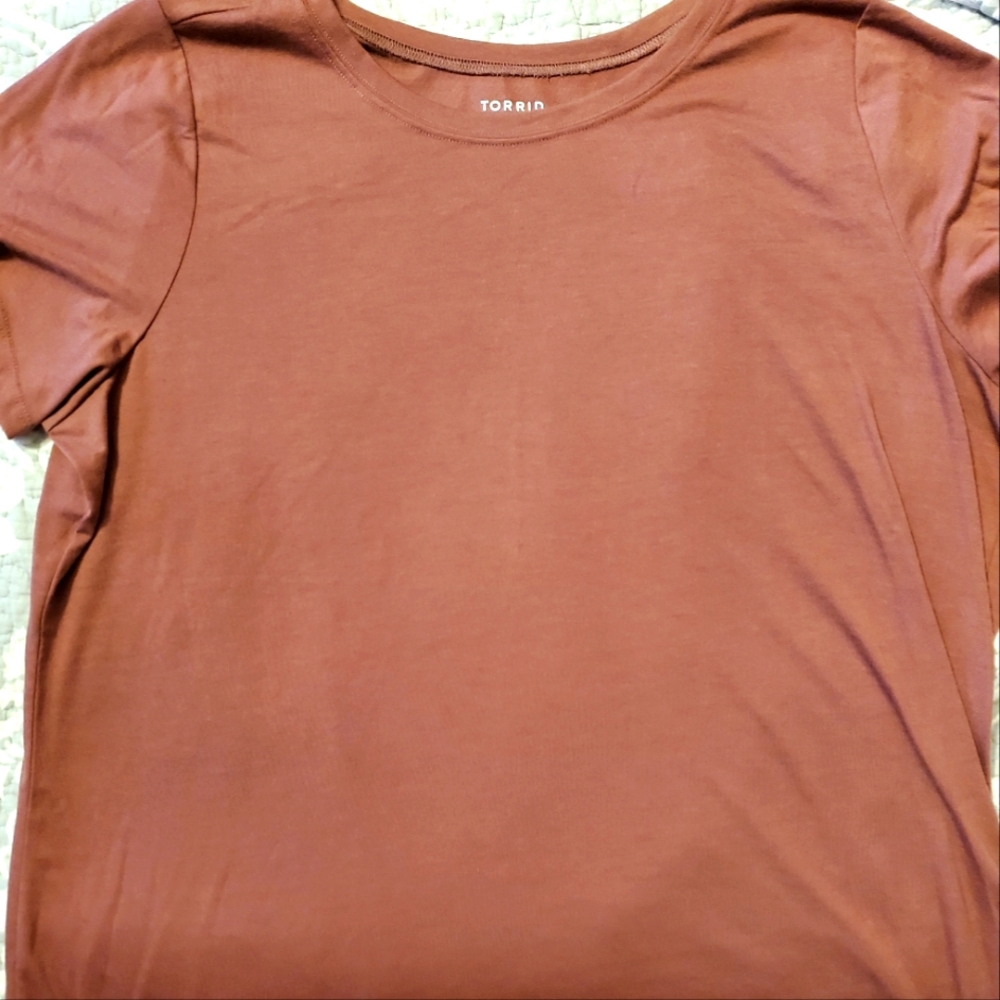 NWOT Torrid pink tee